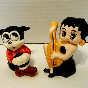Betty Boop & Bimbo Dog Salt &‎ Pepper
Shakers